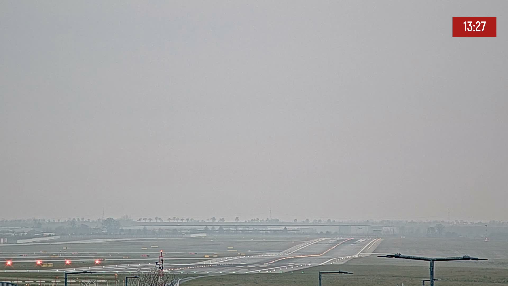 Prague Vaclav Havel Airport Radio & Live Cam - Ruzyne, Prague, Czechia