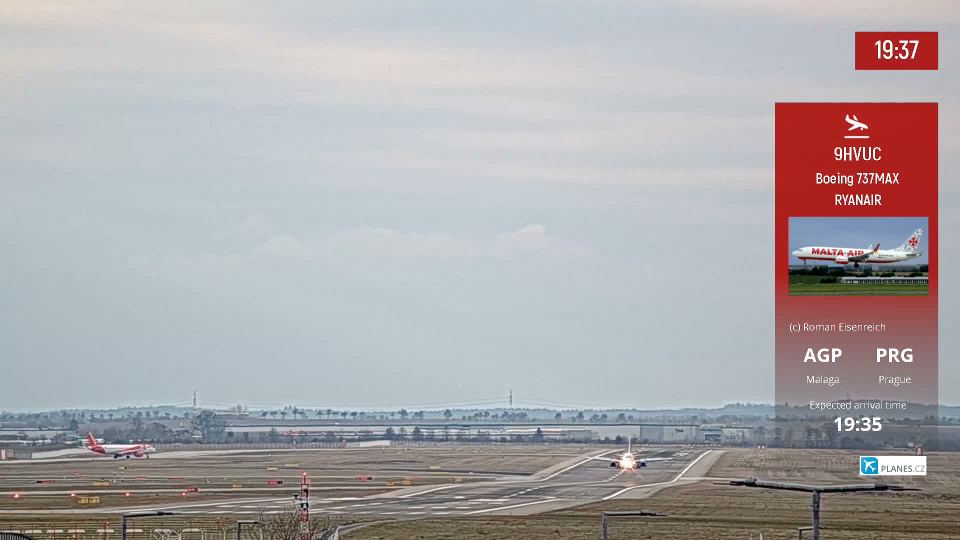 Prague Vaclav Havel Airport Radio & Live Cam - Ruzyne, Prague, Czechia
