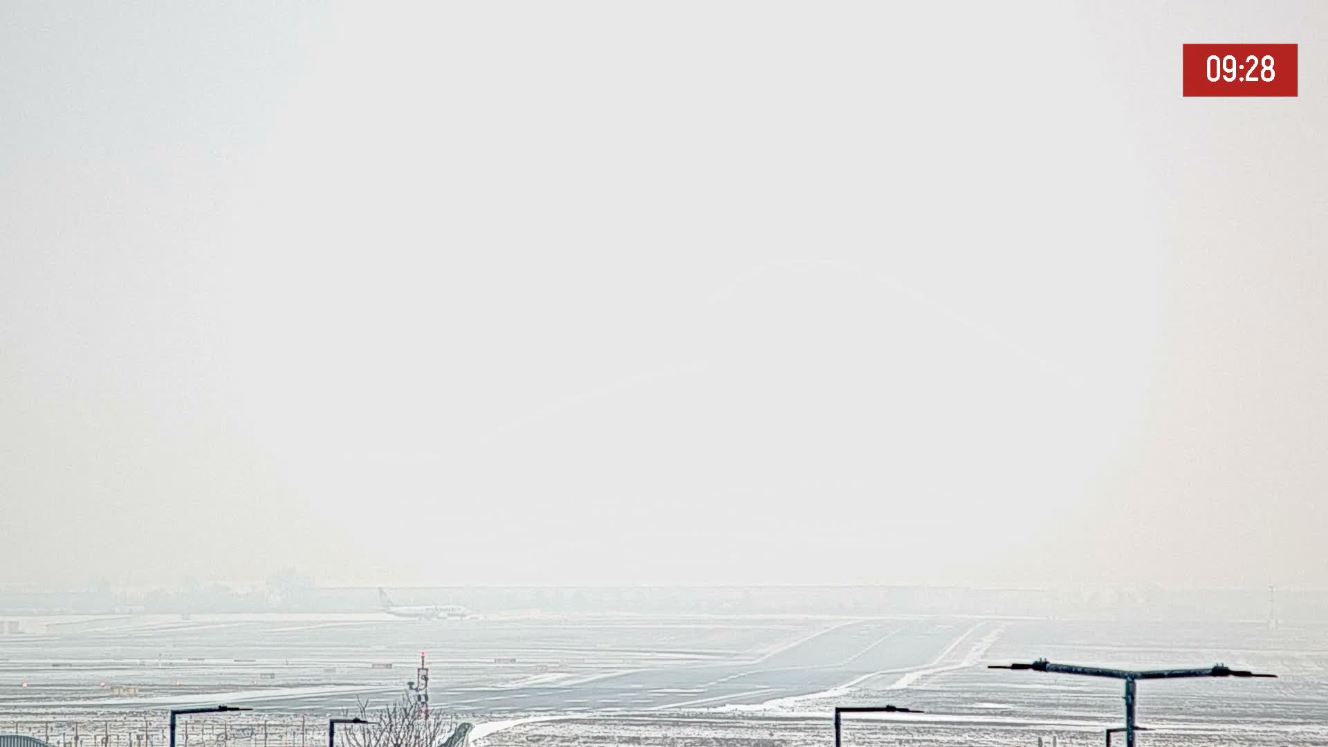Prague Vaclav Havel Airport Radio & Live Cam - Ruzyne, Prague, Czechia