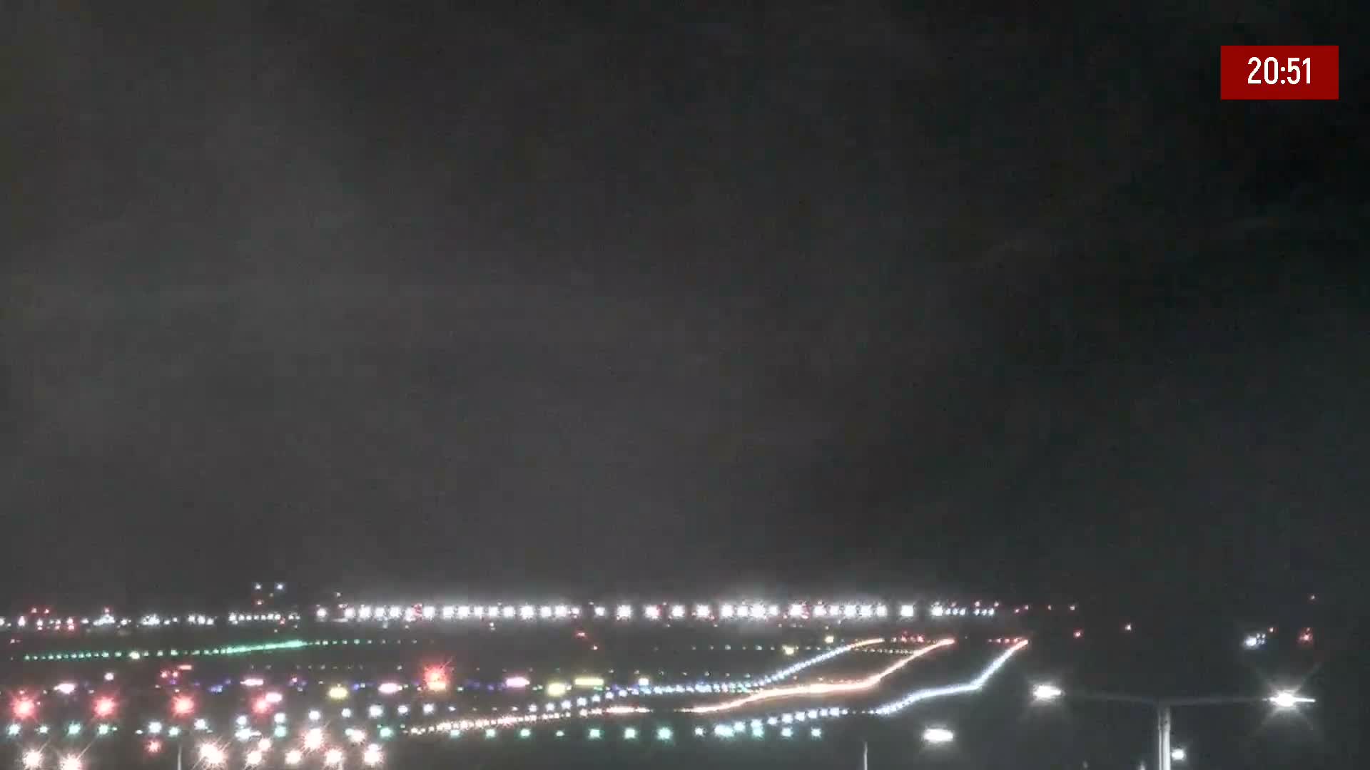 Prague Vaclav Havel Airport Radio & Live Cam - Ruzyne, Prague, Czechia