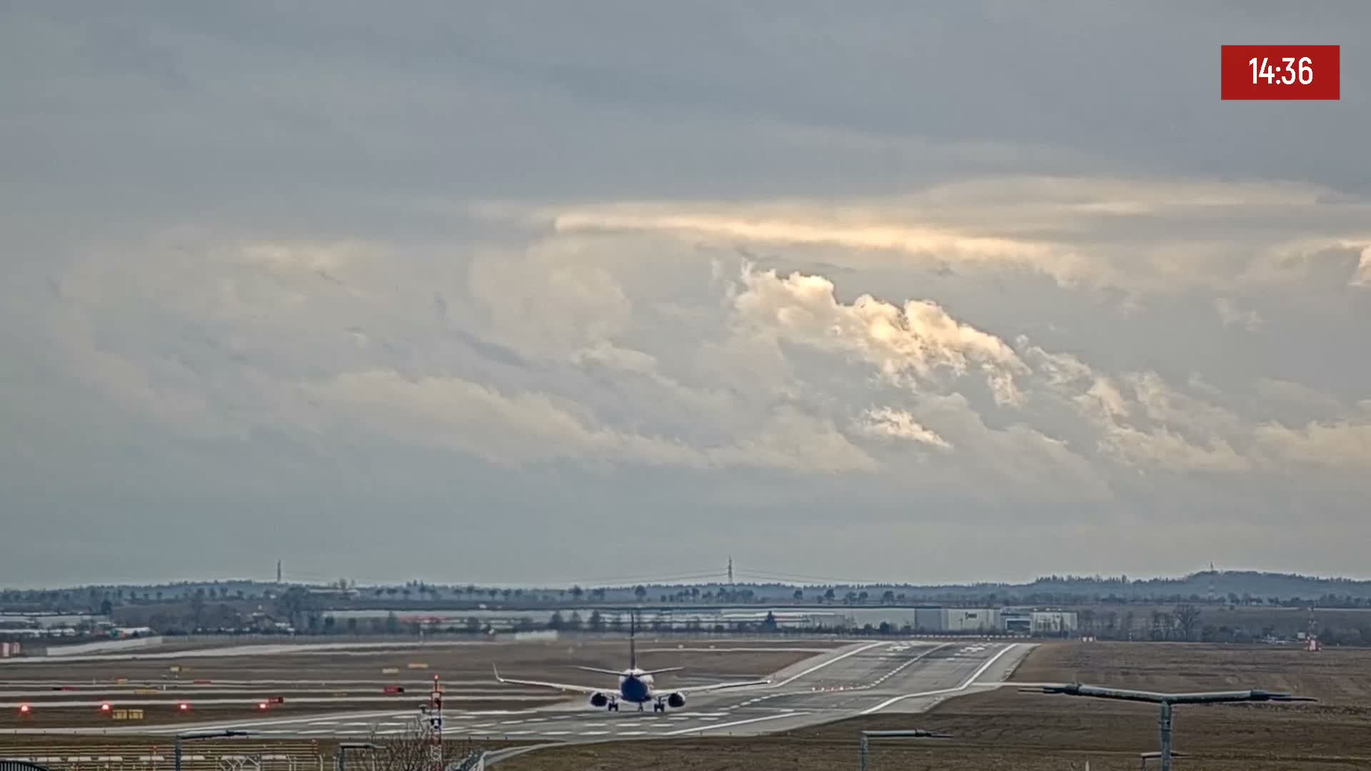 Prague Vaclav Havel Airport Radio & Live Cam - Ruzyne, Prague, Czechia