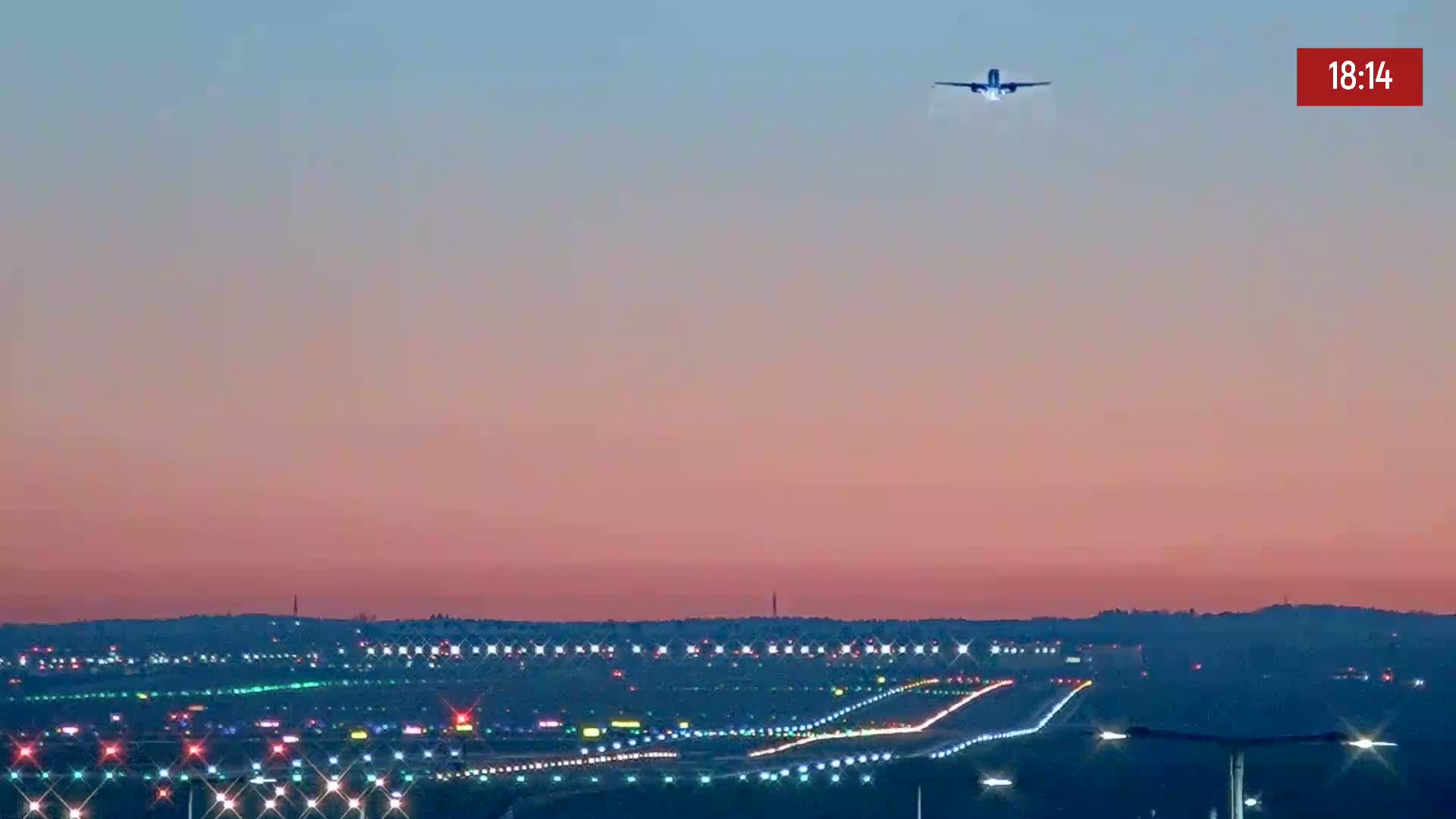 Prague Vaclav Havel Airport Radio & Live Cam - Ruzyne, Prague, Czechia