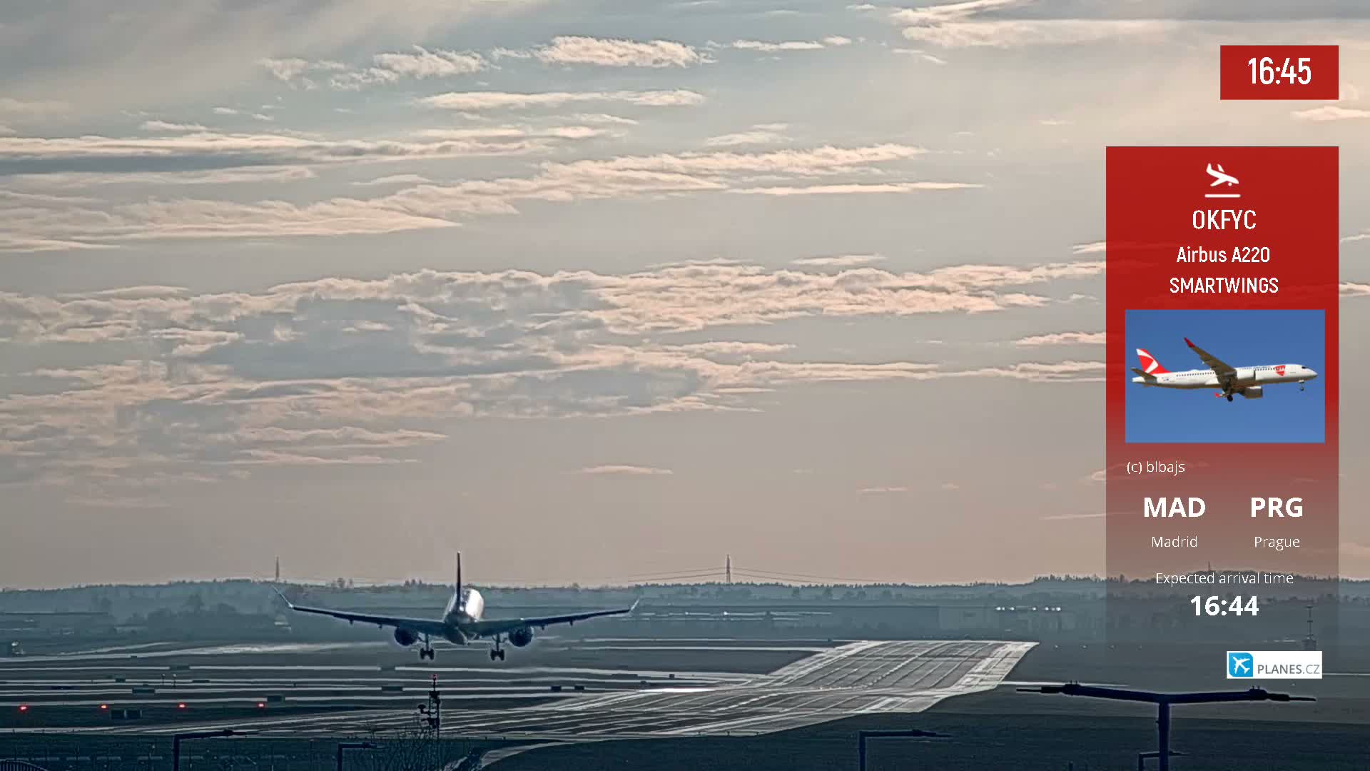 Prague Vaclav Havel Airport Radio & Live Cam - Ruzyne, Prague, Czechia