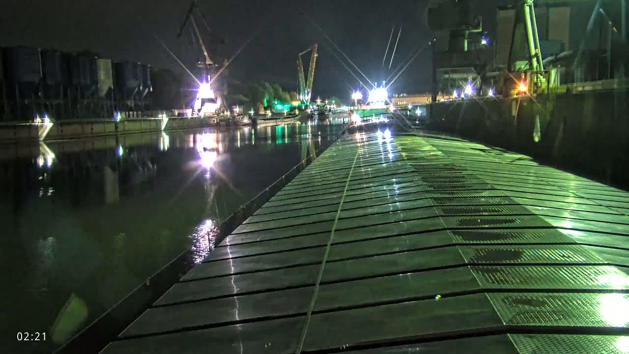 Elbe River Seaway between Hamburg-Decin  with RIO Boat Trip Live Cam - Decin, Usti nad Labem, Czechia