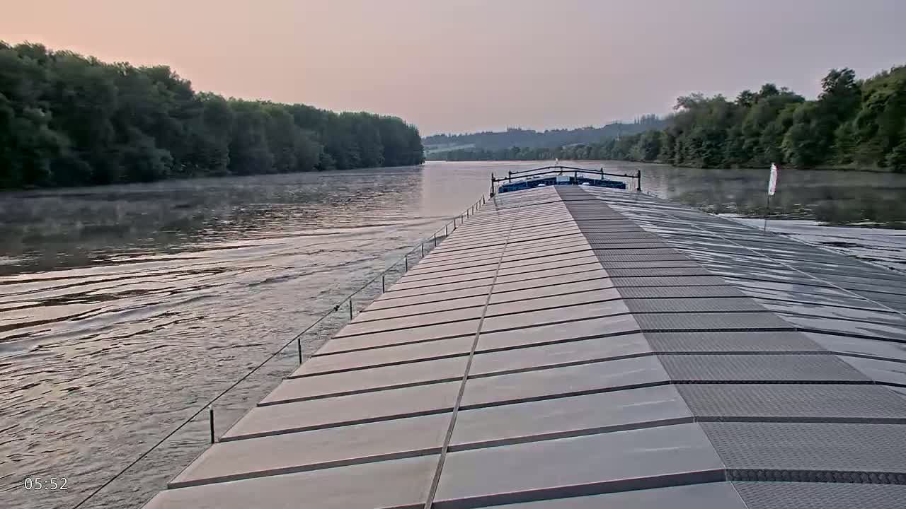 Elbe River Seaway between Hamburg-Decin  with RIO Boat Trip Live Cam - Decin, Usti nad Labem, Czechia