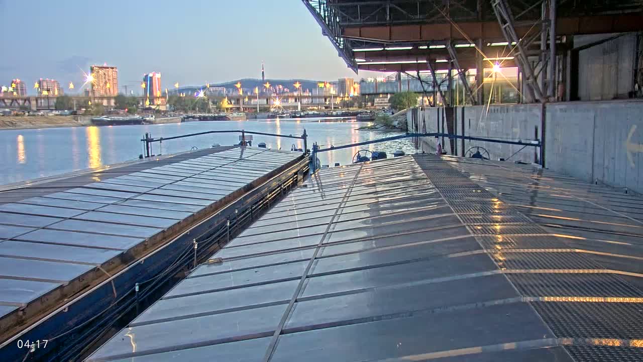 Elbe River Seaway between Hamburg-Decin  with RIO Boat Trip Live Cam - Decin, Usti nad Labem, Czechia