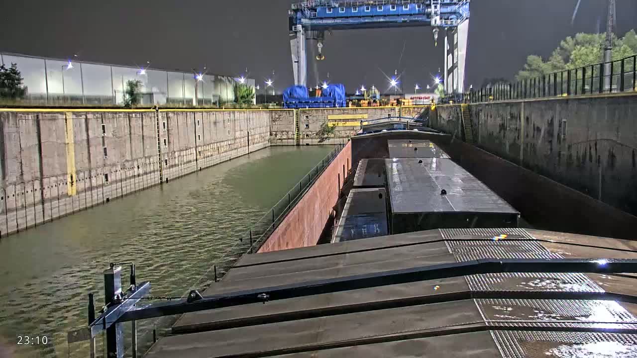 Elbe River Seaway between Hamburg-Decin  with RIO Boat Trip Live Cam - Decin, Usti nad Labem, Czechia