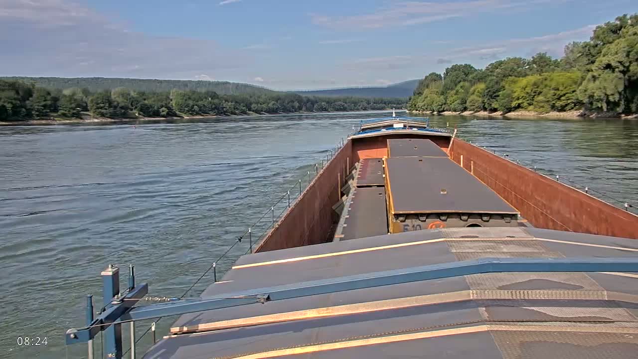 Elbe River Seaway between Hamburg-Decin  with RIO Boat Trip Live Cam - Decin, Usti nad Labem, Czechia