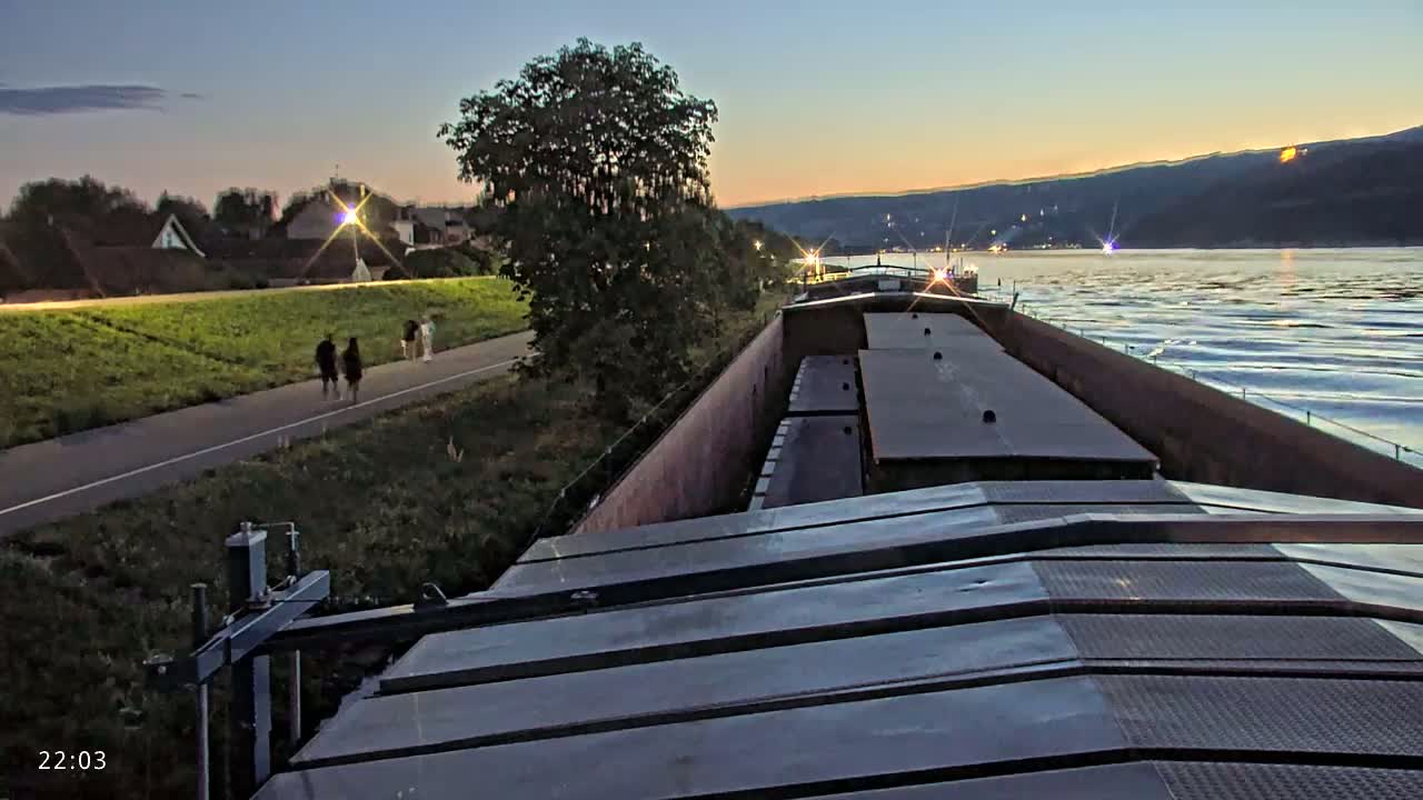 Elbe River Seaway between Hamburg-Decin  with RIO Boat Trip Live Cam - Decin, Usti nad Labem, Czechia