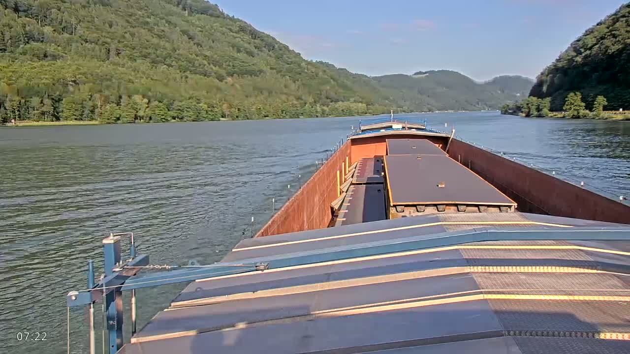 Elbe River Seaway between Hamburg-Decin  with RIO Boat Trip Live Cam - Decin, Usti nad Labem, Czechia