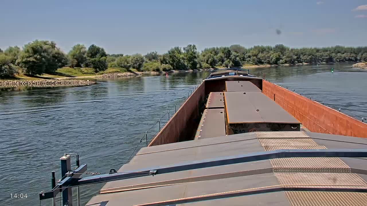 Elbe River Seaway between Hamburg-Decin  with RIO Boat Trip Live Cam - Decin, Usti nad Labem, Czechia