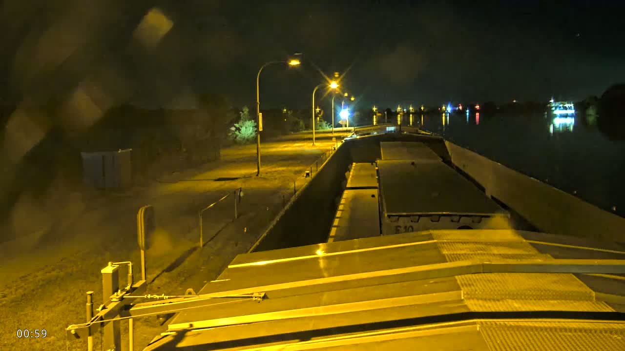 Elbe River Seaway between Hamburg-Decin  with RIO Boat Trip Live Cam - Decin, Usti nad Labem, Czechia