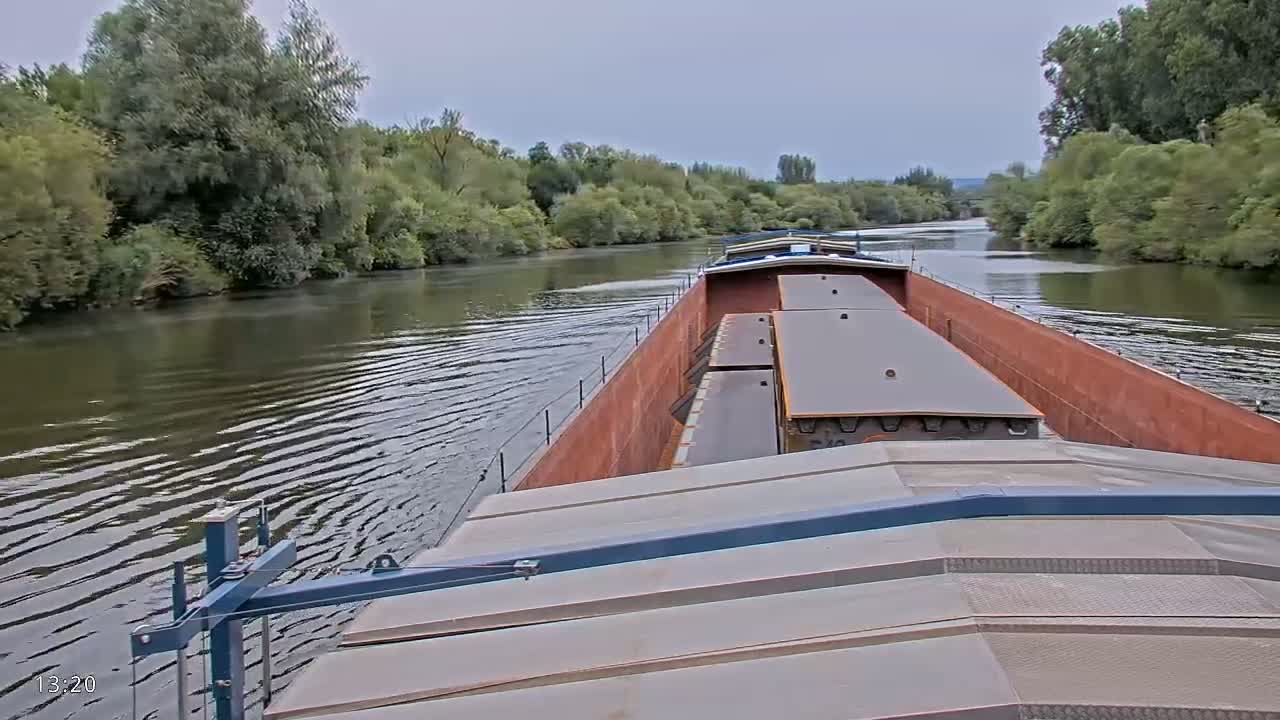 Elbe River Seaway between Hamburg-Decin  with RIO Boat Trip Live Cam - Decin, Usti nad Labem, Czechia