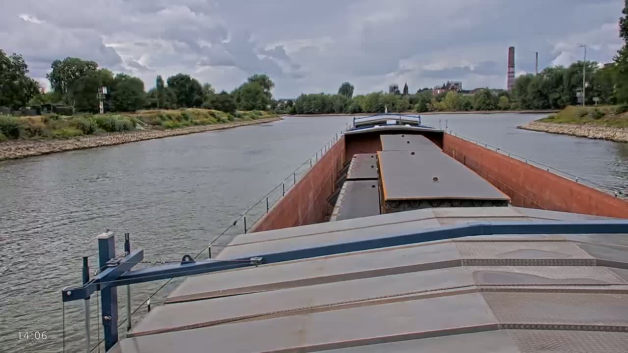 Elbe River Seaway between Hamburg-Decin  with RIO Boat Trip Live Cam - Decin, Usti nad Labem, Czechia