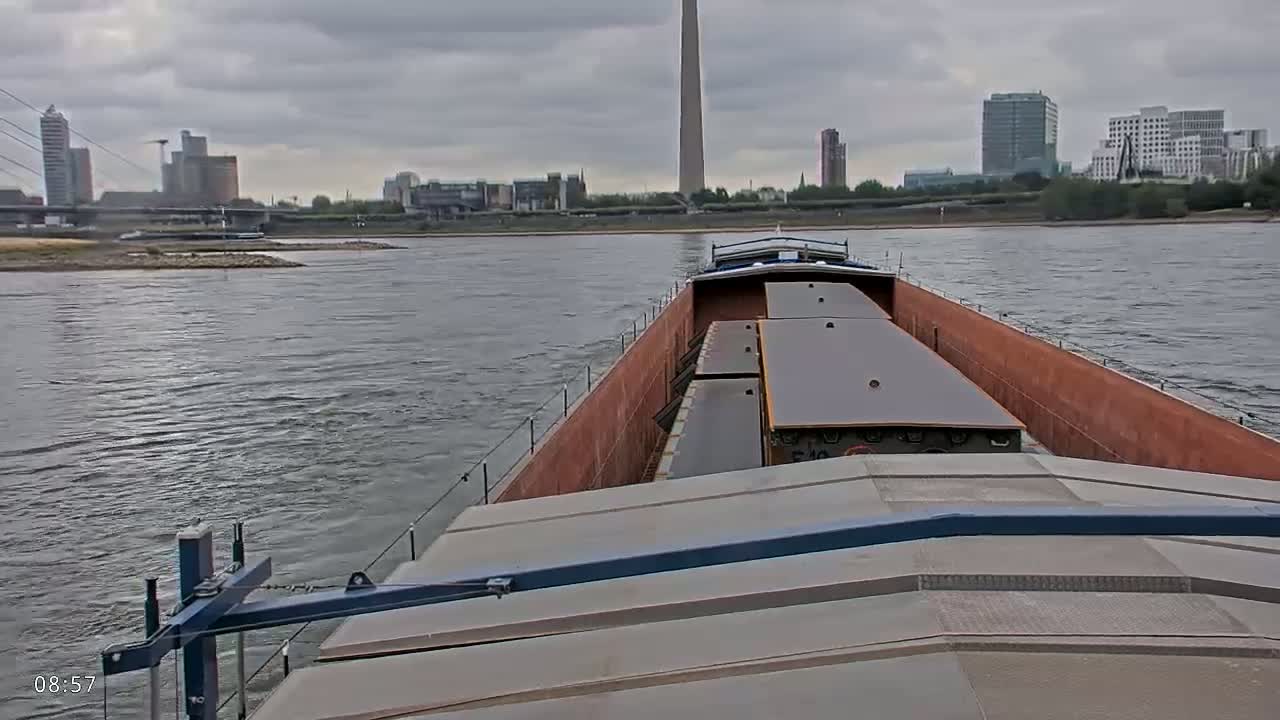 Elbe River Seaway between Hamburg-Decin  with RIO Boat Trip Live Cam - Decin, Usti nad Labem, Czechia