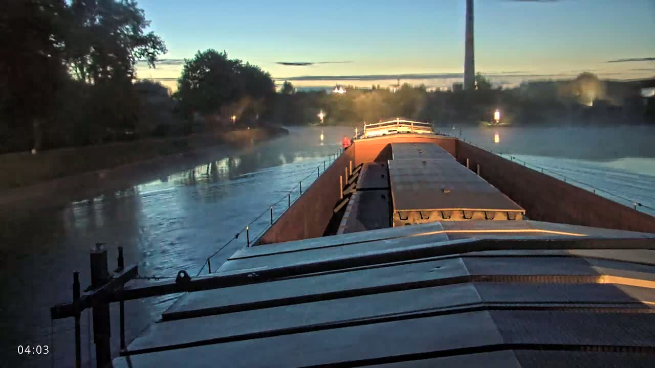 Elbe River Seaway between Hamburg-Decin  with RIO Boat Trip Live Cam - Decin, Usti nad Labem, Czechia