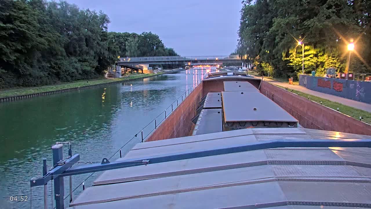 Elbe River Seaway between Hamburg-Decin  with RIO Boat Trip Live Cam - Decin, Usti nad Labem, Czechia