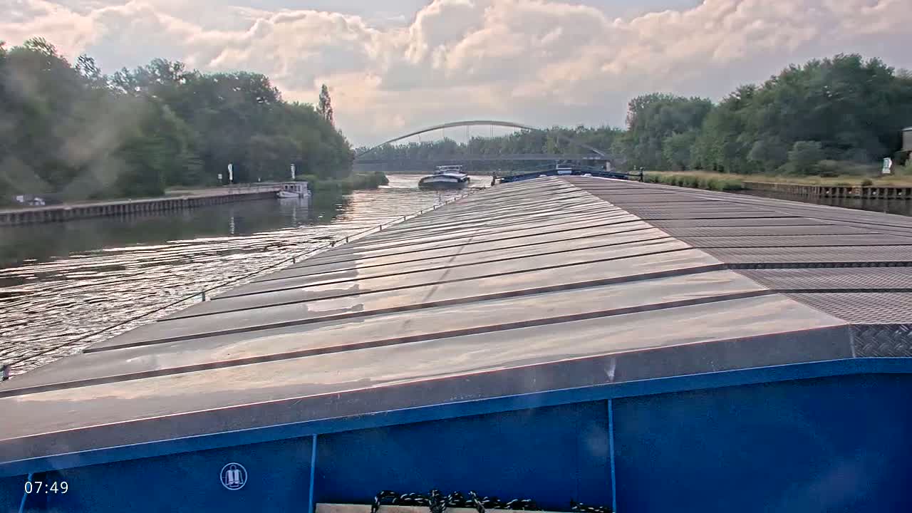 Elbe River Seaway between Hamburg-Decin  with RIO Boat Trip Live Cam - Decin, Usti nad Labem, Czechia