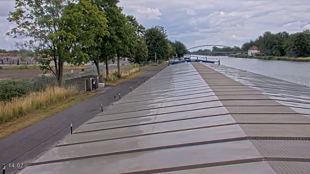Elbe River Seaway between Hamburg-Decin  with RIO Boat Trip Live Cam - Decin, Usti nad Labem, Czechia
