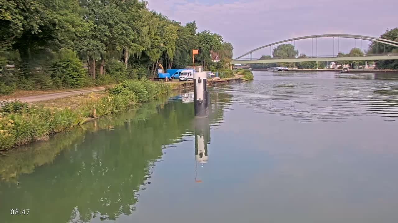Elbe River Seaway between Hamburg-Decin  with RIO Boat Trip Live Cam - Decin, Usti nad Labem, Czechia