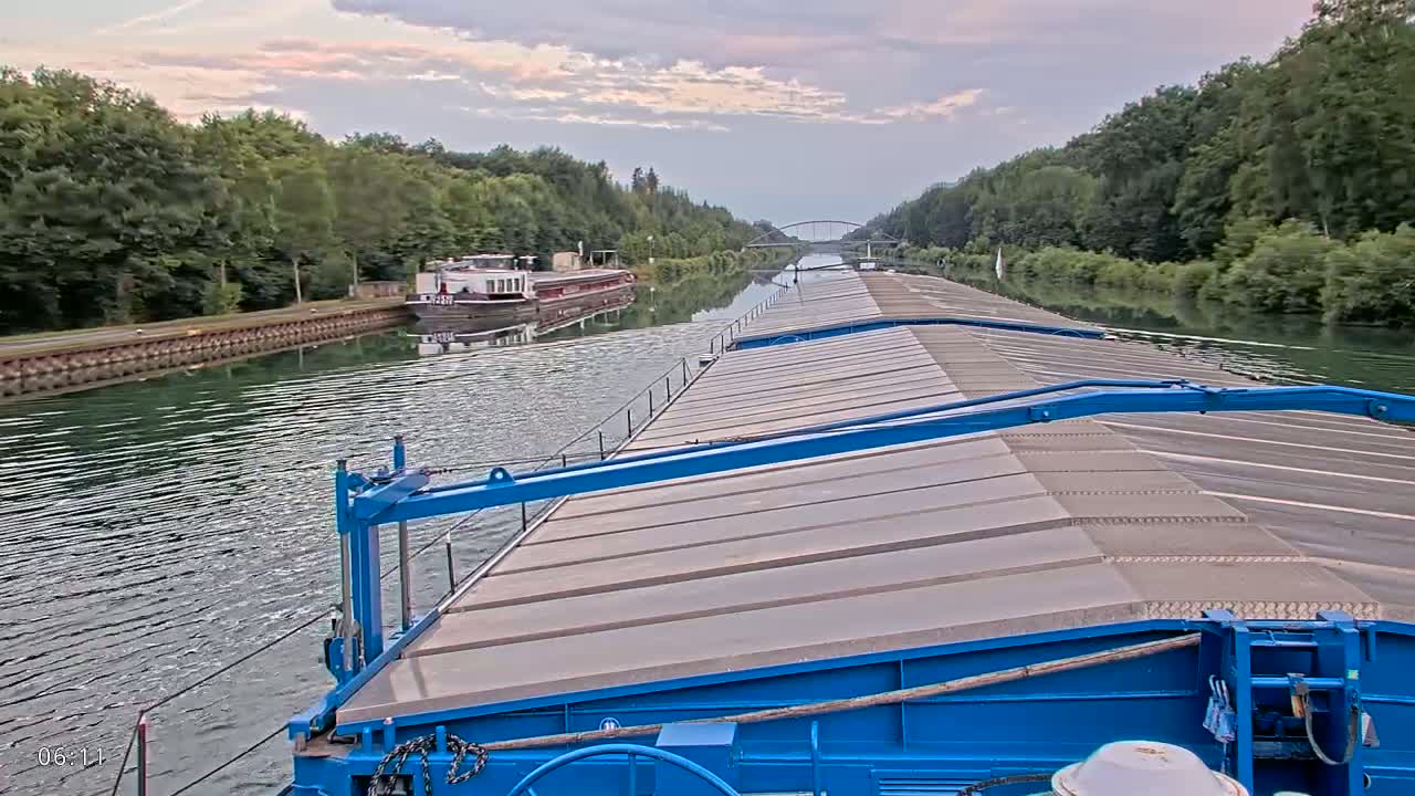 Elbe River Seaway between Hamburg-Decin  with RIO Boat Trip Live Cam - Decin, Usti nad Labem, Czechia