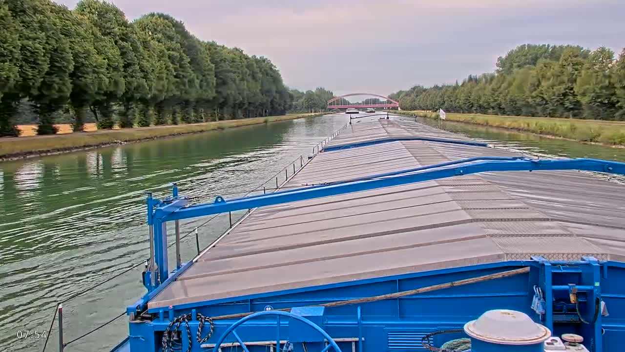 Elbe River Seaway between Hamburg-Decin  with RIO Boat Trip Live Cam - Decin, Usti nad Labem, Czechia