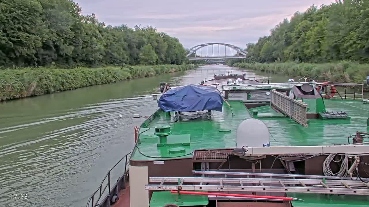 Elbe River Seaway between Hamburg-Decin  with RIO Boat Trip Live Cam - Decin, Usti nad Labem, Czechia