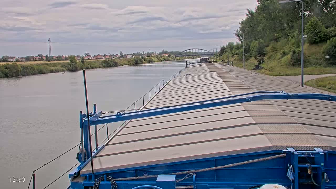 Elbe River Seaway between Hamburg-Decin  with RIO Boat Trip Live Cam - Decin, Usti nad Labem, Czechia