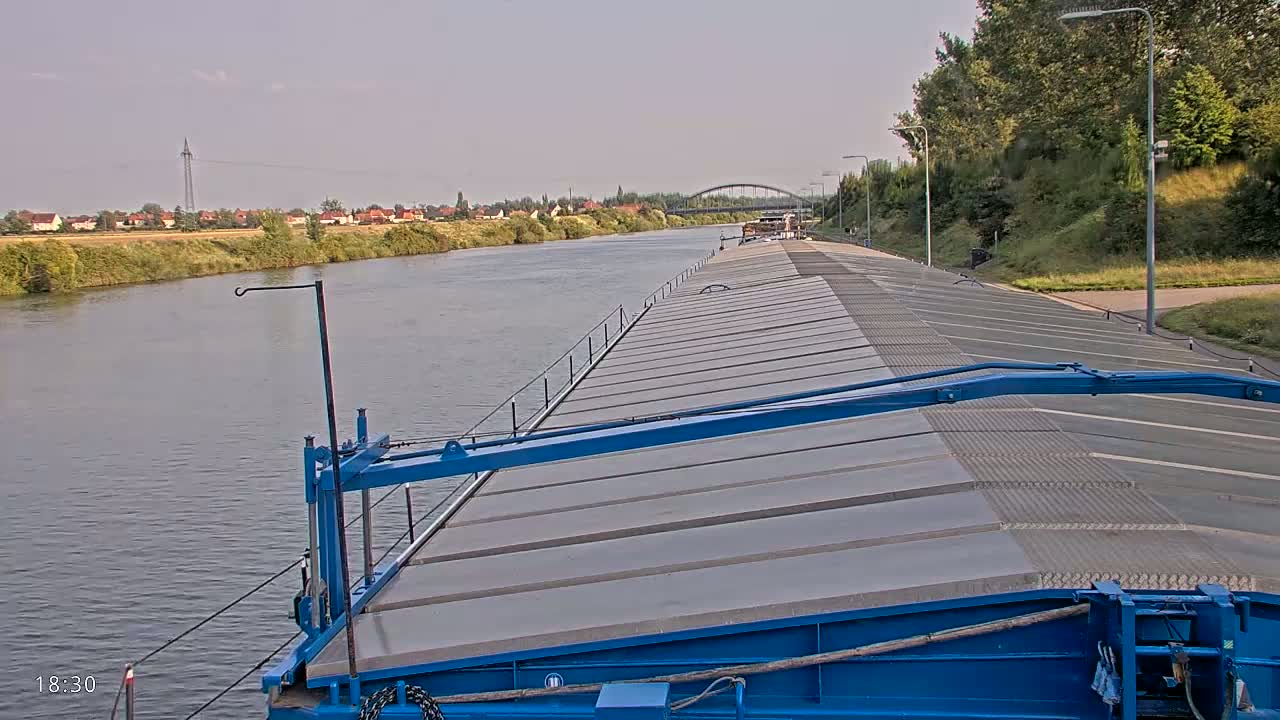 Elbe River Seaway between Hamburg-Decin  with RIO Boat Trip Live Cam - Decin, Usti nad Labem, Czechia