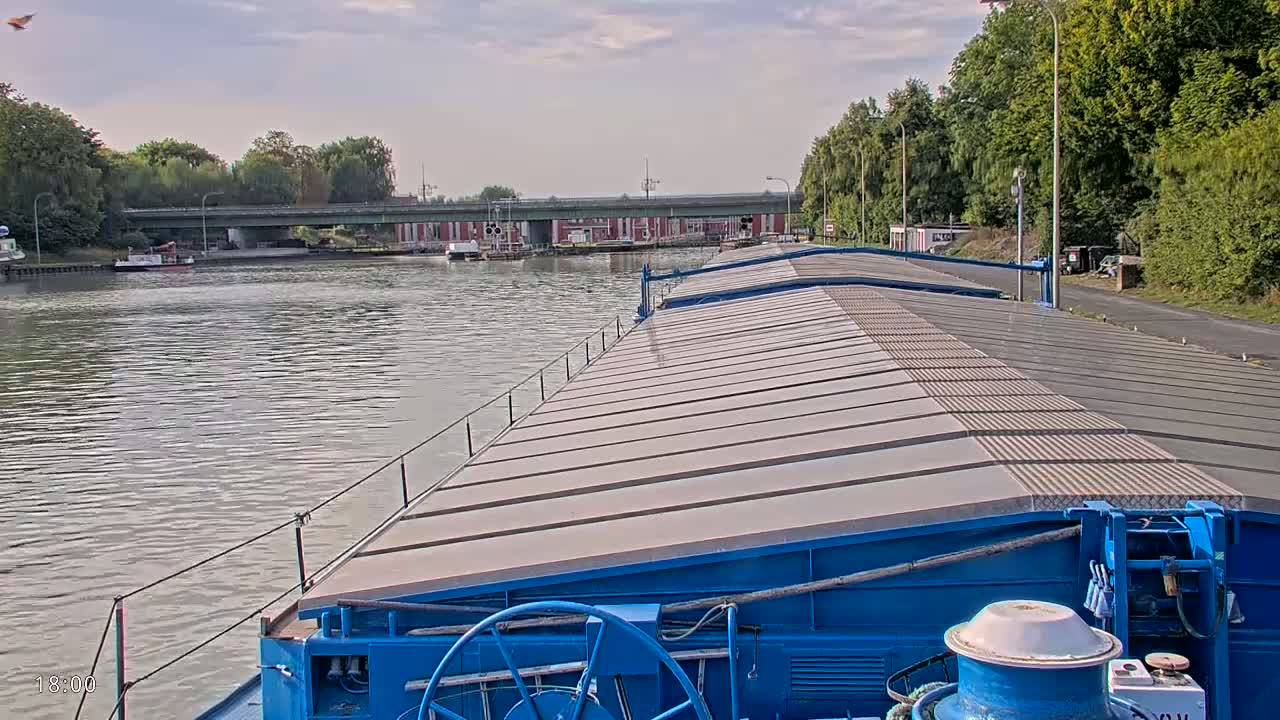 Elbe River Seaway between Hamburg-Decin  with RIO Boat Trip Live Cam - Decin, Usti nad Labem, Czechia