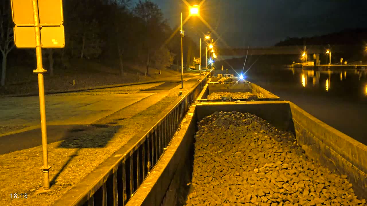 Elbe River Seaway between Hamburg-Decin  with RIO Boat Trip Live Cam - Decin, Usti nad Labem, Czechia