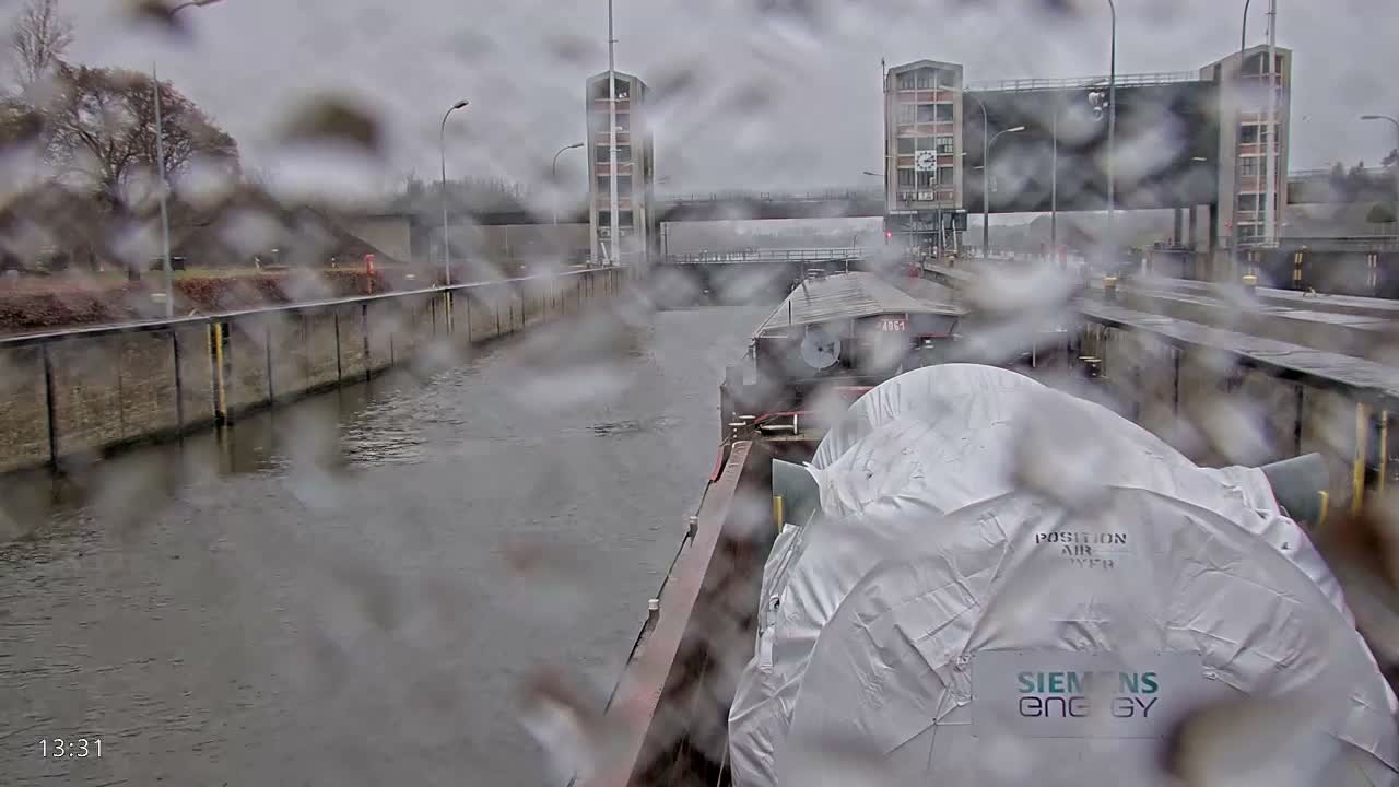 Elbe River Seaway between Hamburg-Decin  with RIO Boat Trip Live Cam - Decin, Usti nad Labem, Czechia