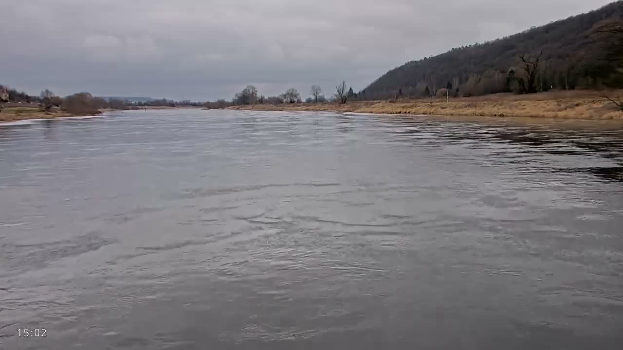 Elbe River Seaway between Hamburg-Decin  with RIO Boat Trip Live Cam - Decin, Usti nad Labem, Czechia