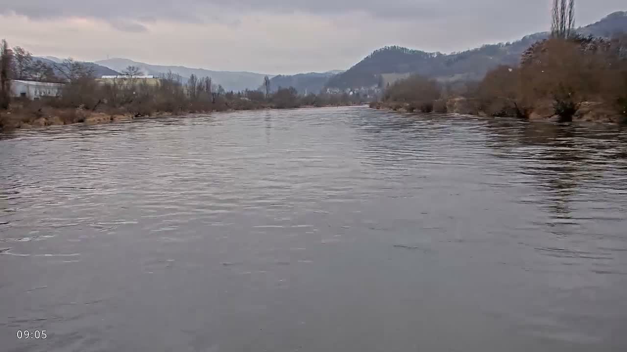 Elbe River Seaway between Hamburg-Decin  with RIO Boat Trip Live Cam - Decin, Usti nad Labem, Czechia