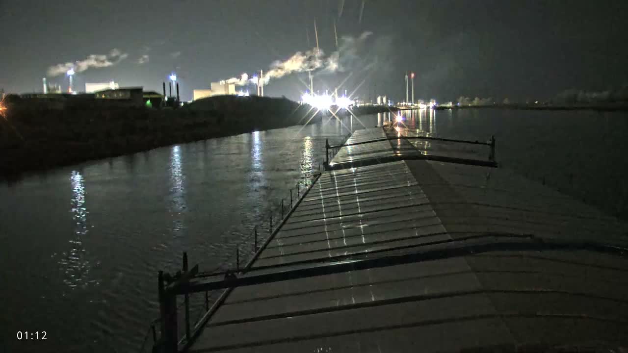Elbe River Seaway between Hamburg-Decin  with RIO Boat Trip Live Cam - Decin, Usti nad Labem, Czechia