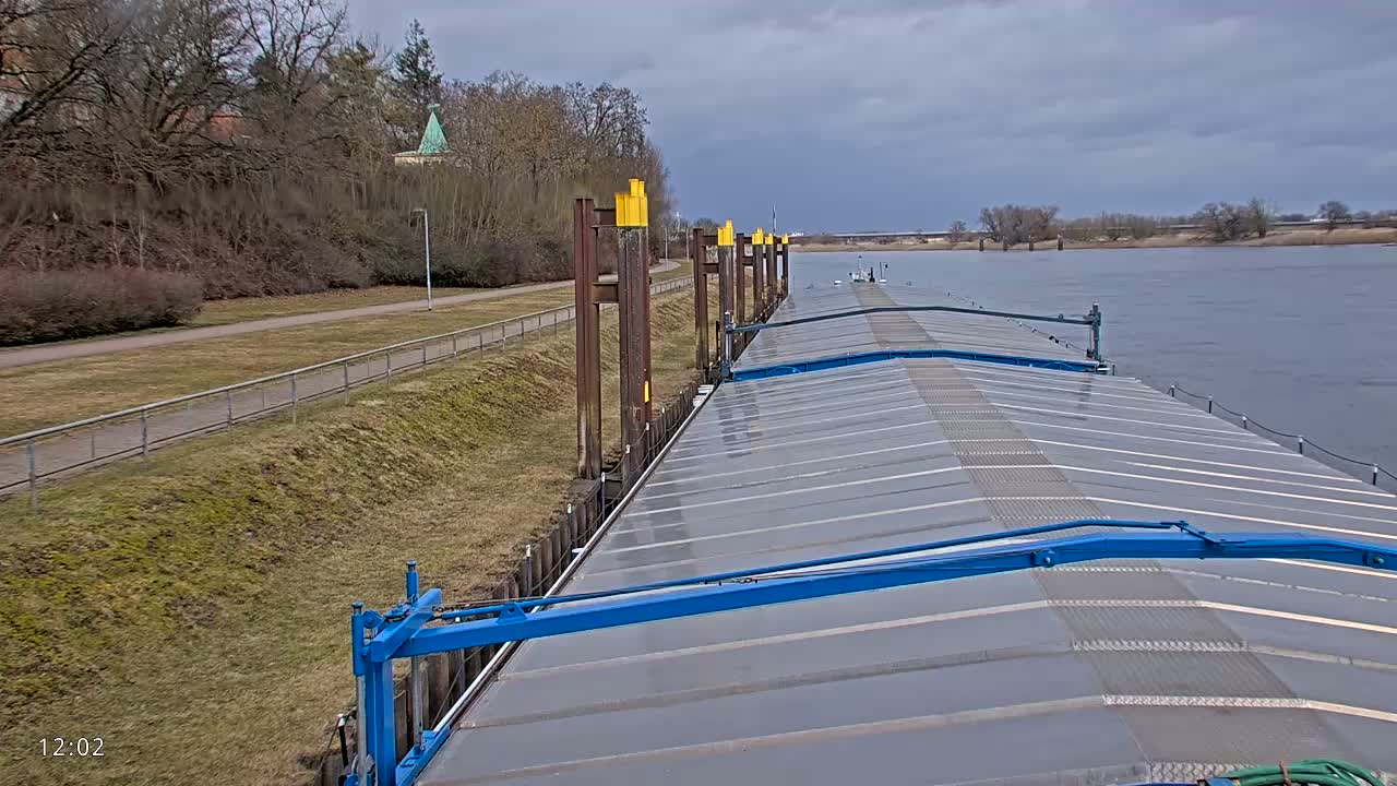 Elbe River Seaway between Hamburg-Decin  with RIO Boat Trip Live Cam - Decin, Usti nad Labem, Czechia