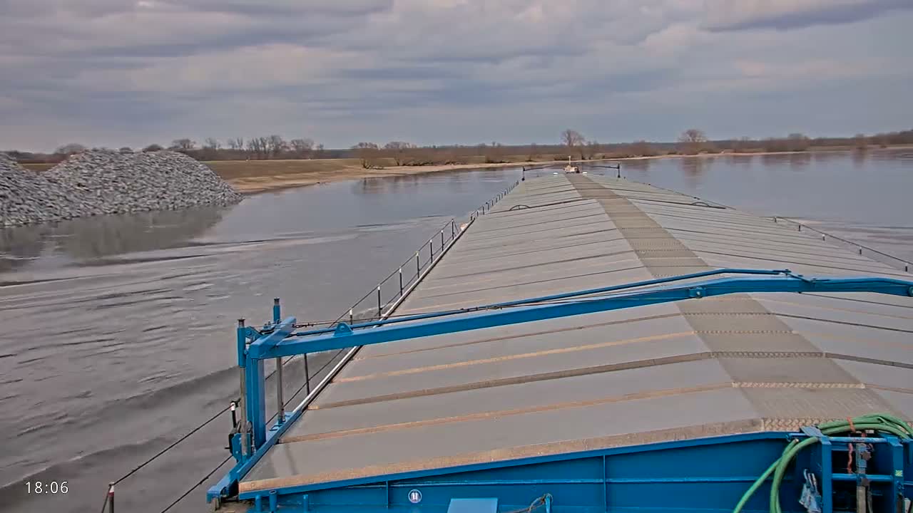 Elbe River Seaway between Hamburg-Decin  with RIO Boat Trip Live Cam - Decin, Usti nad Labem, Czechia