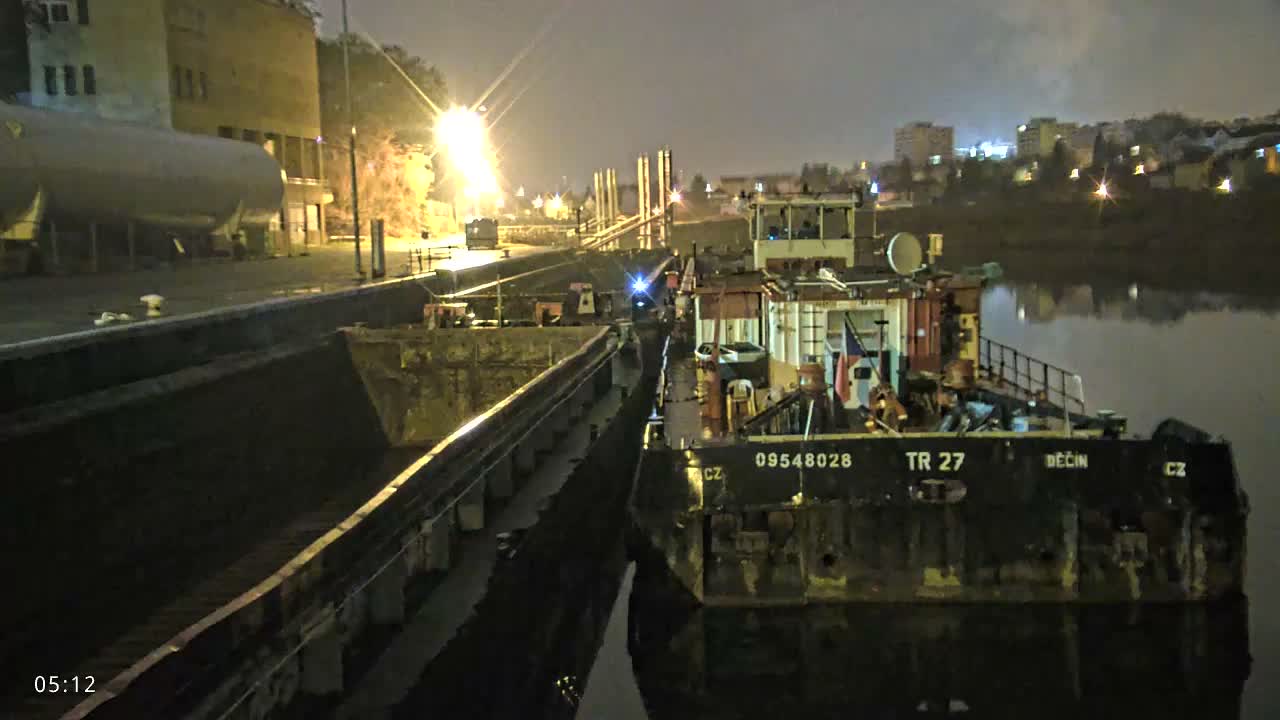 Elbe River Seaway between Hamburg-Decin  with RIO Boat Trip Live Cam - Decin, Usti nad Labem, Czechia