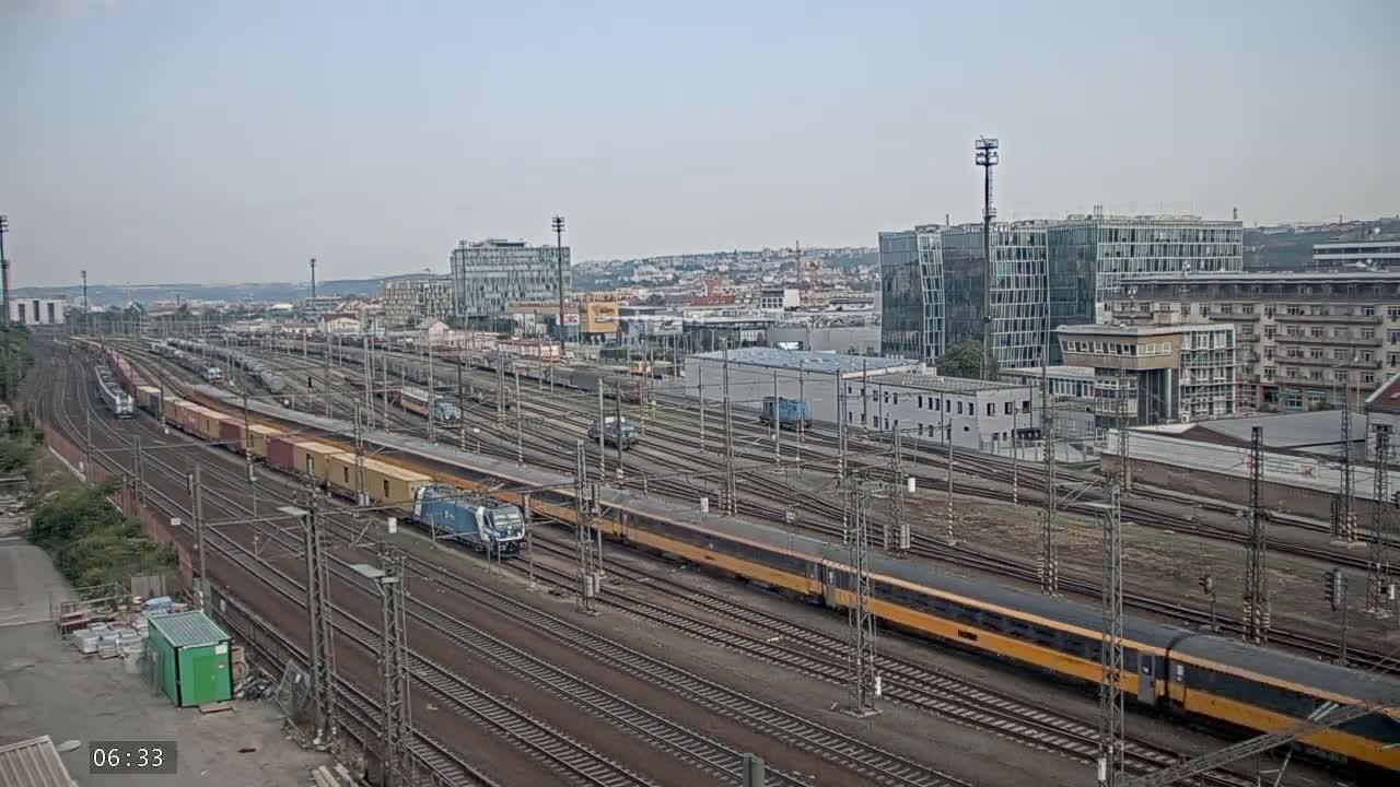 Liben Train Station & City View Live Cam - Liben, Prague, Czechia
