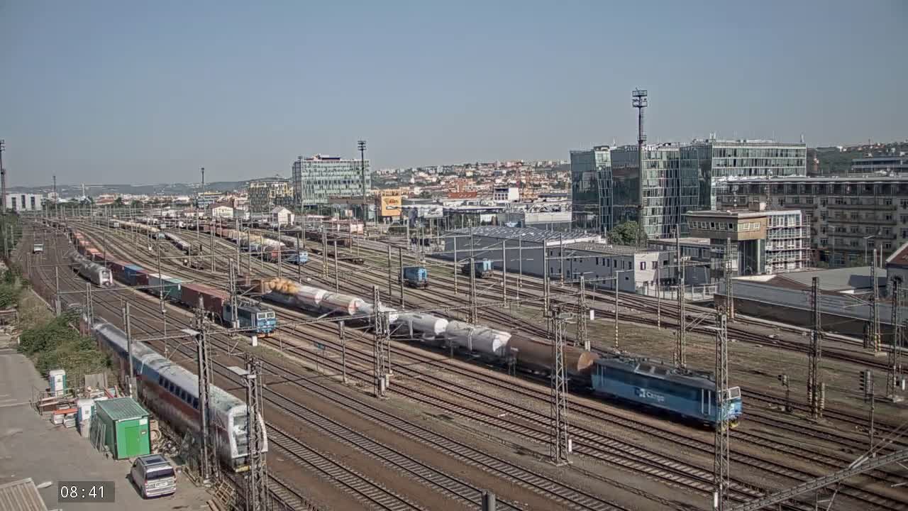 Liben Train Station & City View Live Cam - Liben, Prague, Czechia