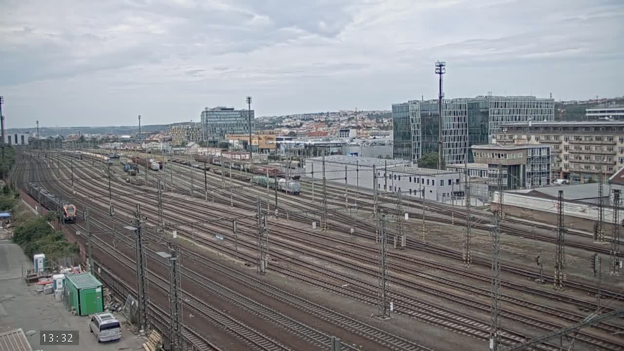 Liben Train Station & City View Live Cam - Liben, Prague, Czechia