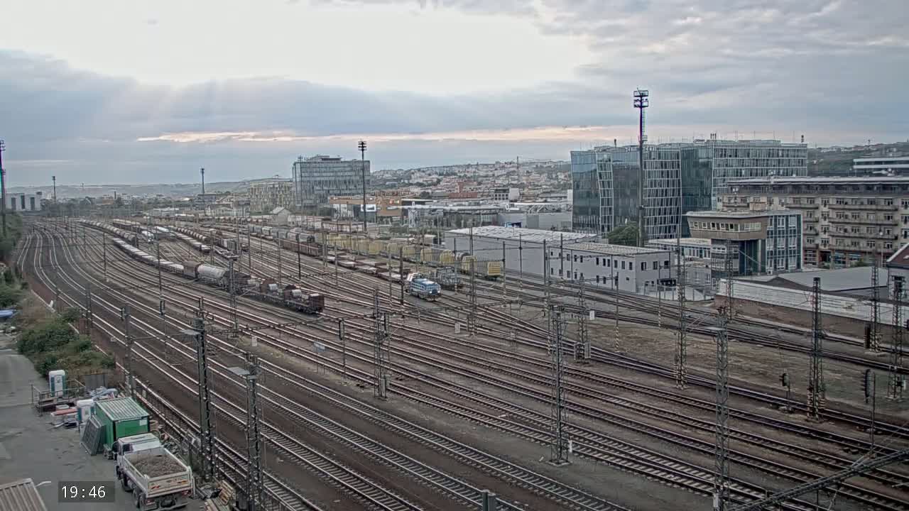 Liben Train Station & City View Live Cam - Liben, Prague, Czechia