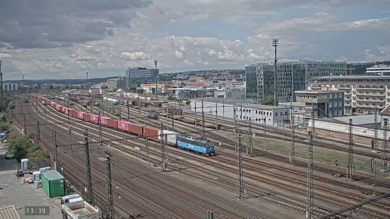 Liben Train Station & City View Live Cam - Liben, Prague, Czechia