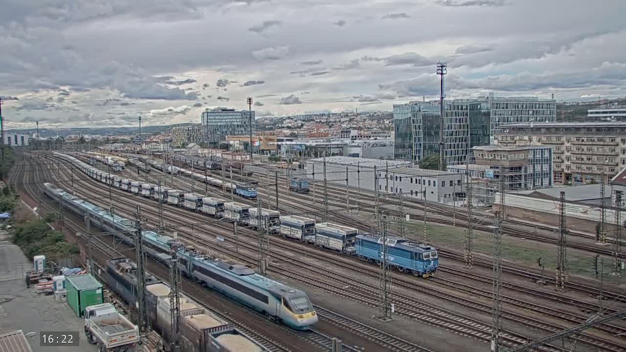 Liben Train Station & City View Live Cam - Liben, Prague, Czechia