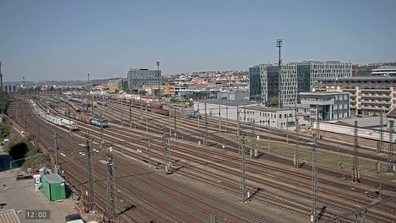 Liben Train Station & City View Live Cam - Liben, Prague, Czechia