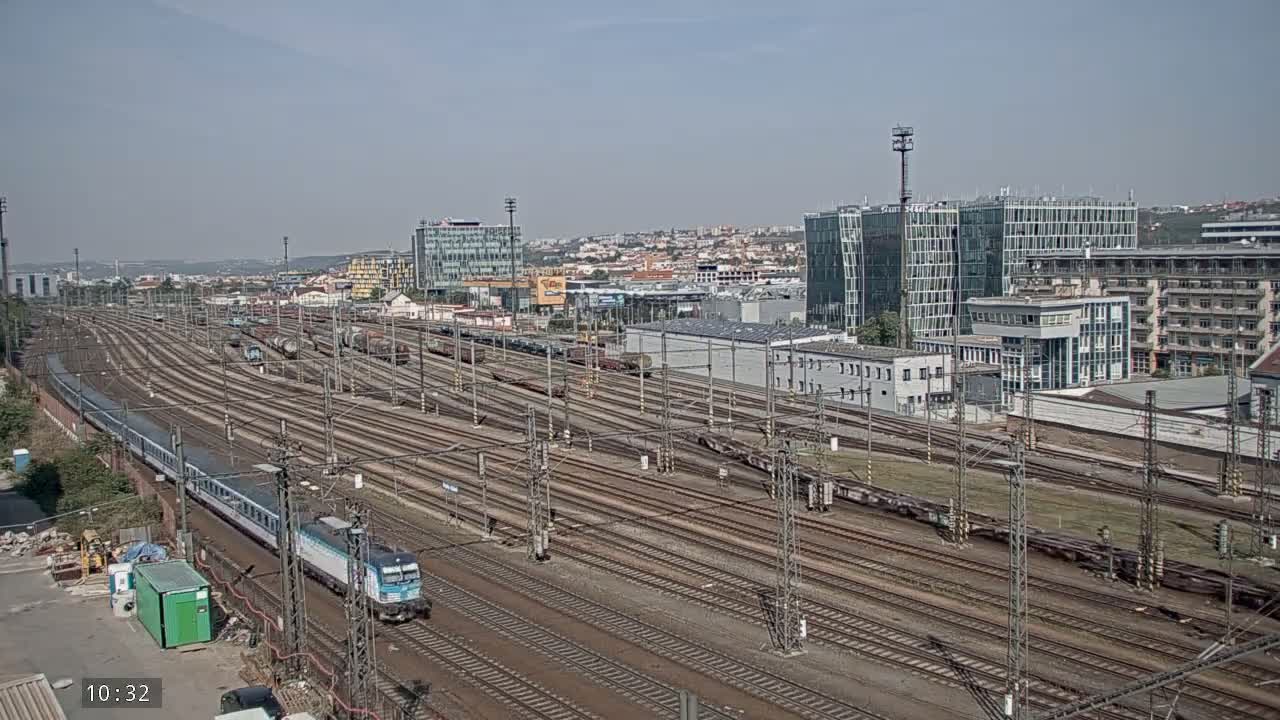 Liben Train Station & City View Live Cam - Liben, Prague, Czechia