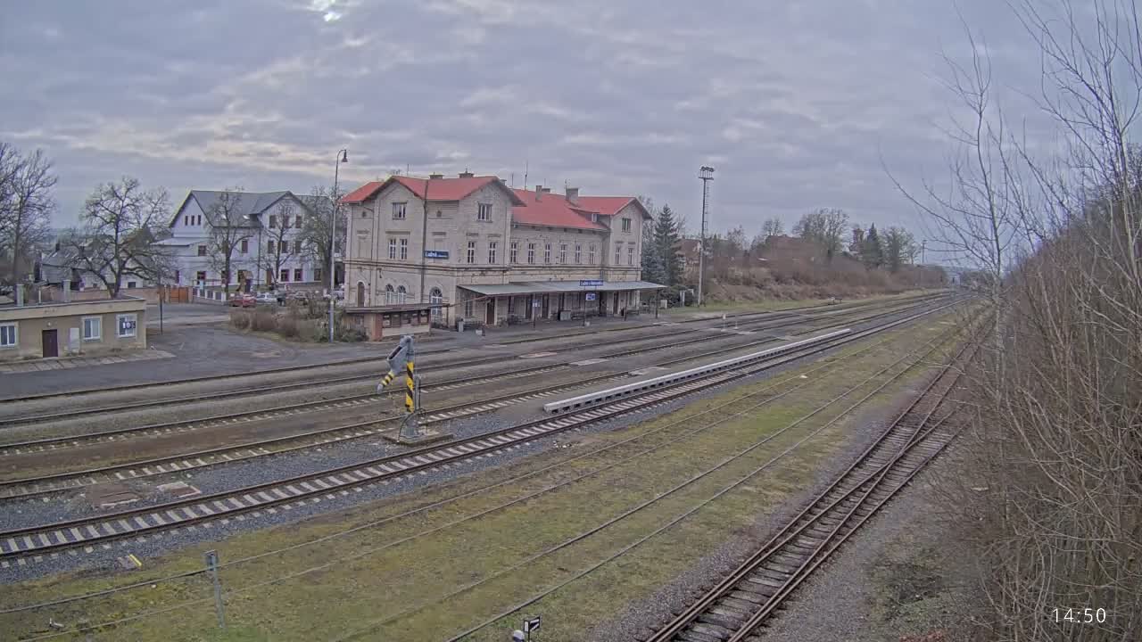 Luzna u Rakovnika Train Station Live Cam - Rakovnik, Central Bohemian, Czechia