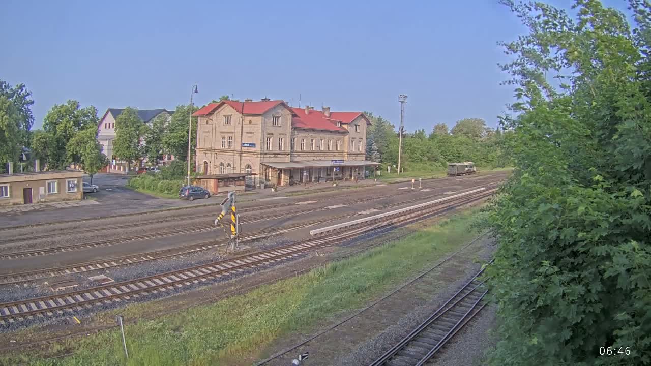 Luzna u Rakovnika Train Station Live Cam - Rakovnik, Central Bohemian, Czechia