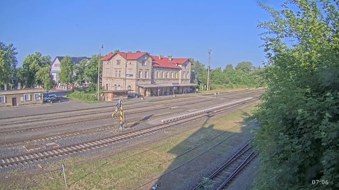 Luzna u Rakovnika Train Station Live Cam - Rakovnik, Central Bohemian, Czechia