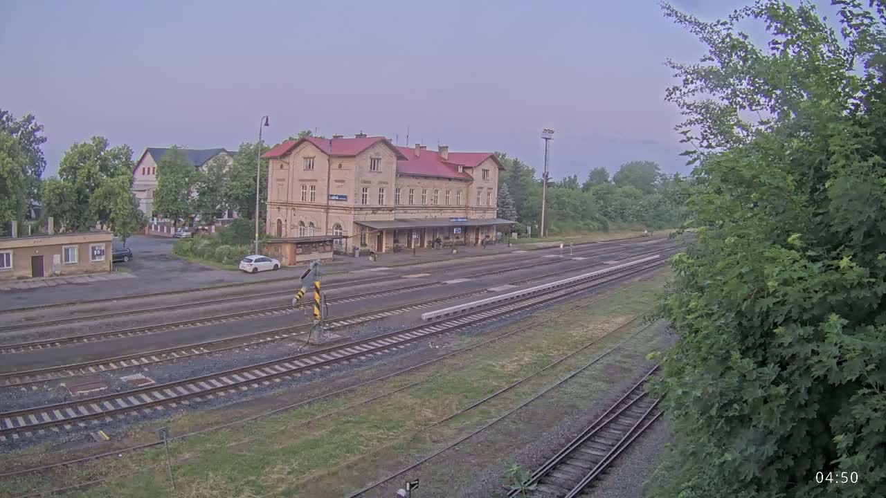 Luzna u Rakovnika Train Station Live Cam - Rakovnik, Central Bohemian, Czechia